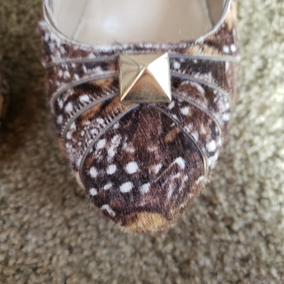 Valentino Rockstud Feather Print High Heels - Picture 7 of 14